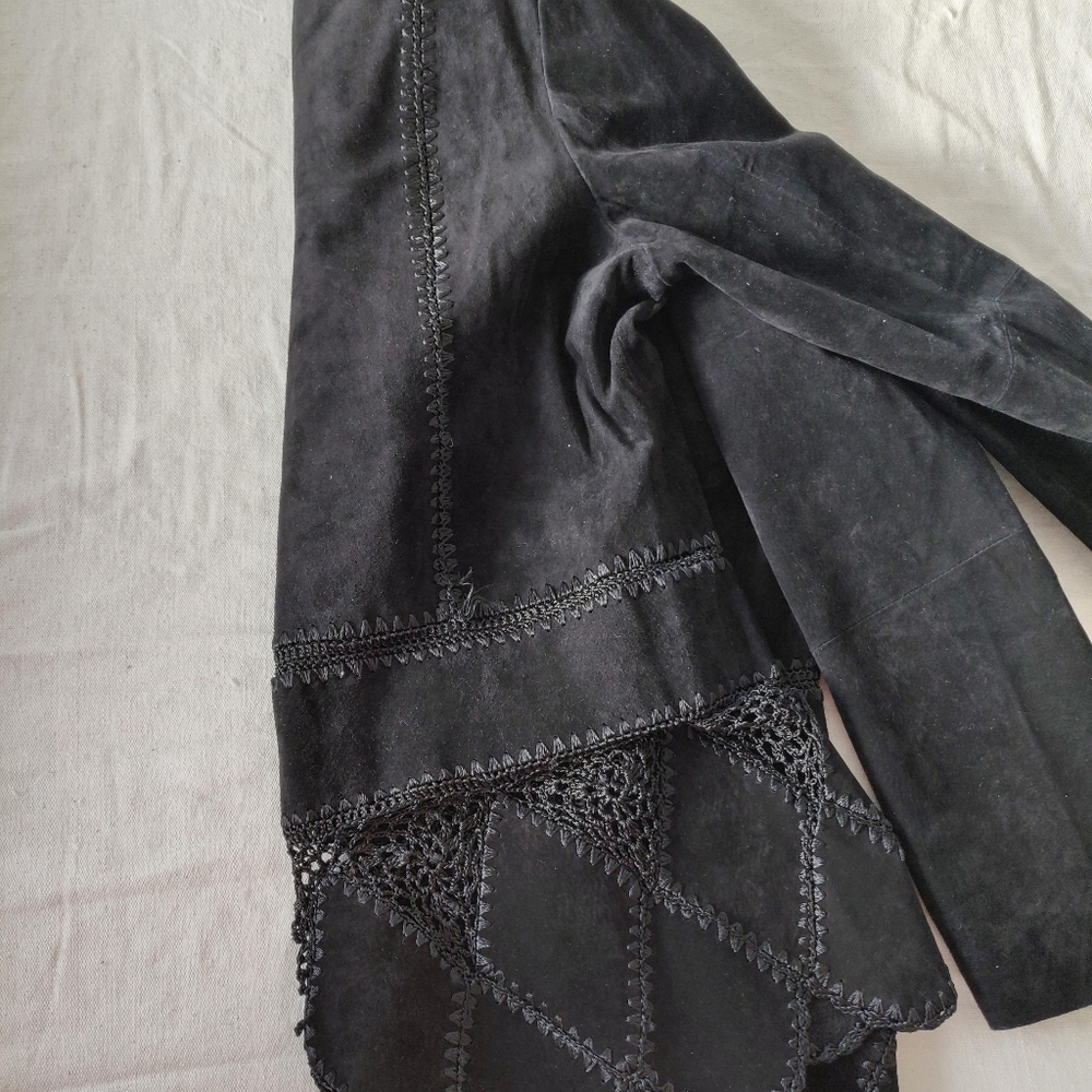 Beautiful suede crochet jacket - Picture 4 of 4